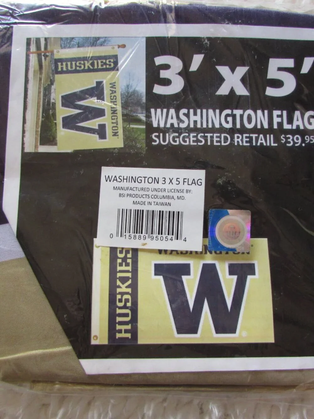 Washington Huskies Flag 3' x 5' University Football Flag Yard Banner